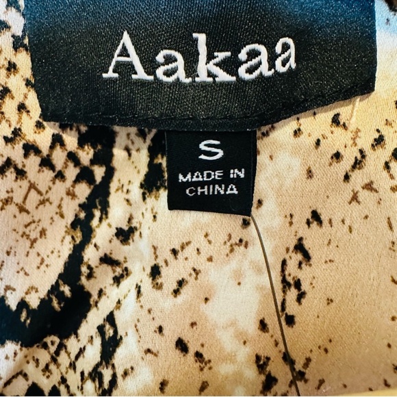 Aakaa Snake Skin Printed Mini Wrap Dress With a Tie Waist Size Small - Picture 5 of 6